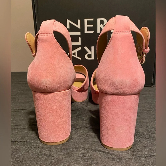 Naturalizer “Pearlyn” pink flamingo suede platform strappy heels size 12W - Picture 5 of 9